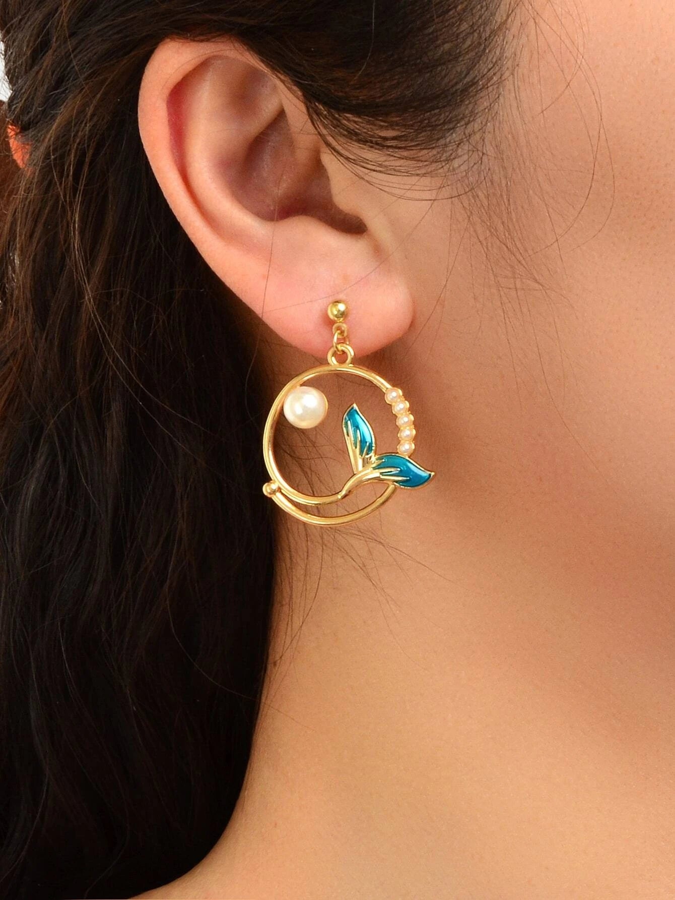 Exquisite Women Accessories Pearl Decor Mermaid Tail Asymmetric Holiday Earrings