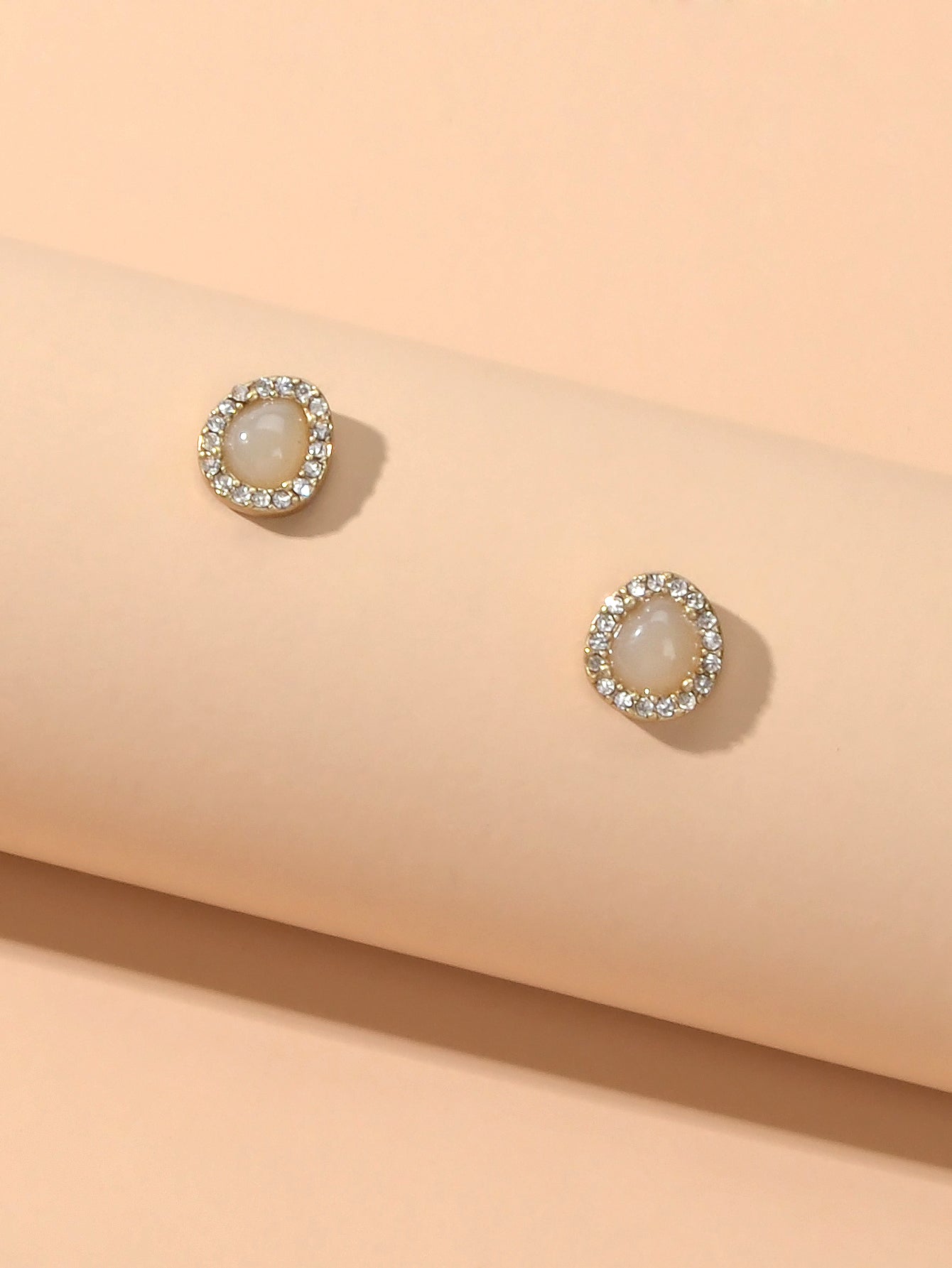 Exquisite Full Rhinestone Opal Decoration Water Droplets Stud Women Earrings