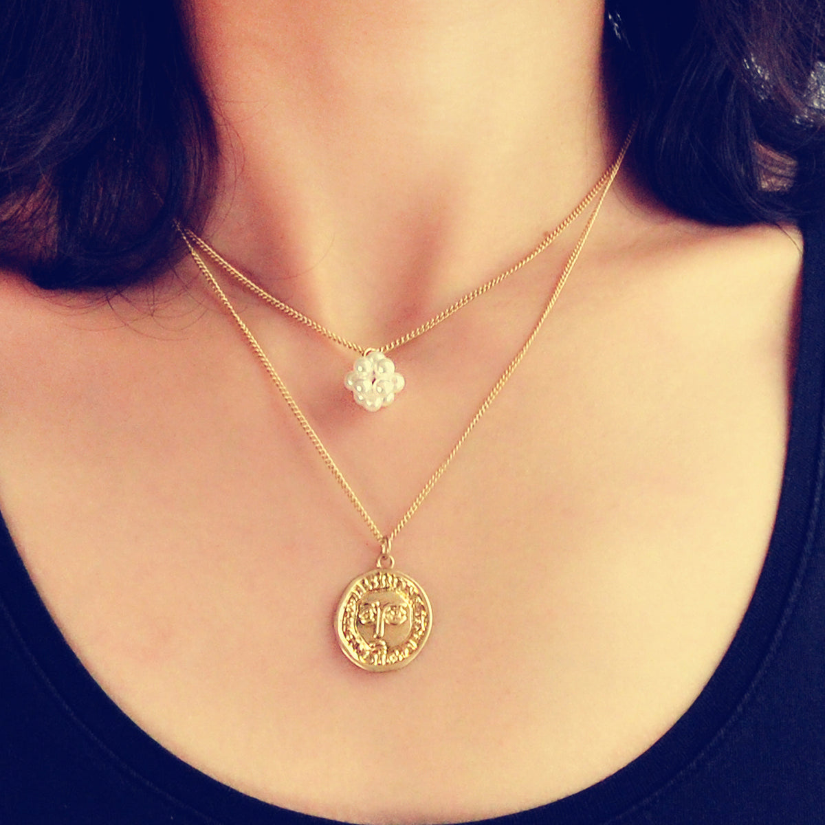 Personality Jewelry Double layer Gold Chain Pearl Ball Face Round Charm Necklace