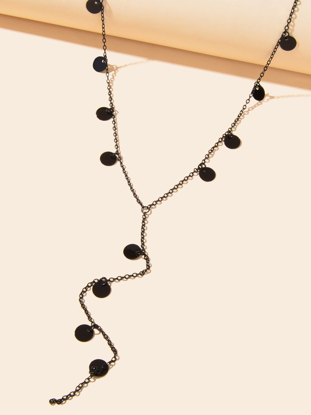 Stylish Jewellery Black Disc Charm Y Style Long Chain Pendant Necklace for Women
