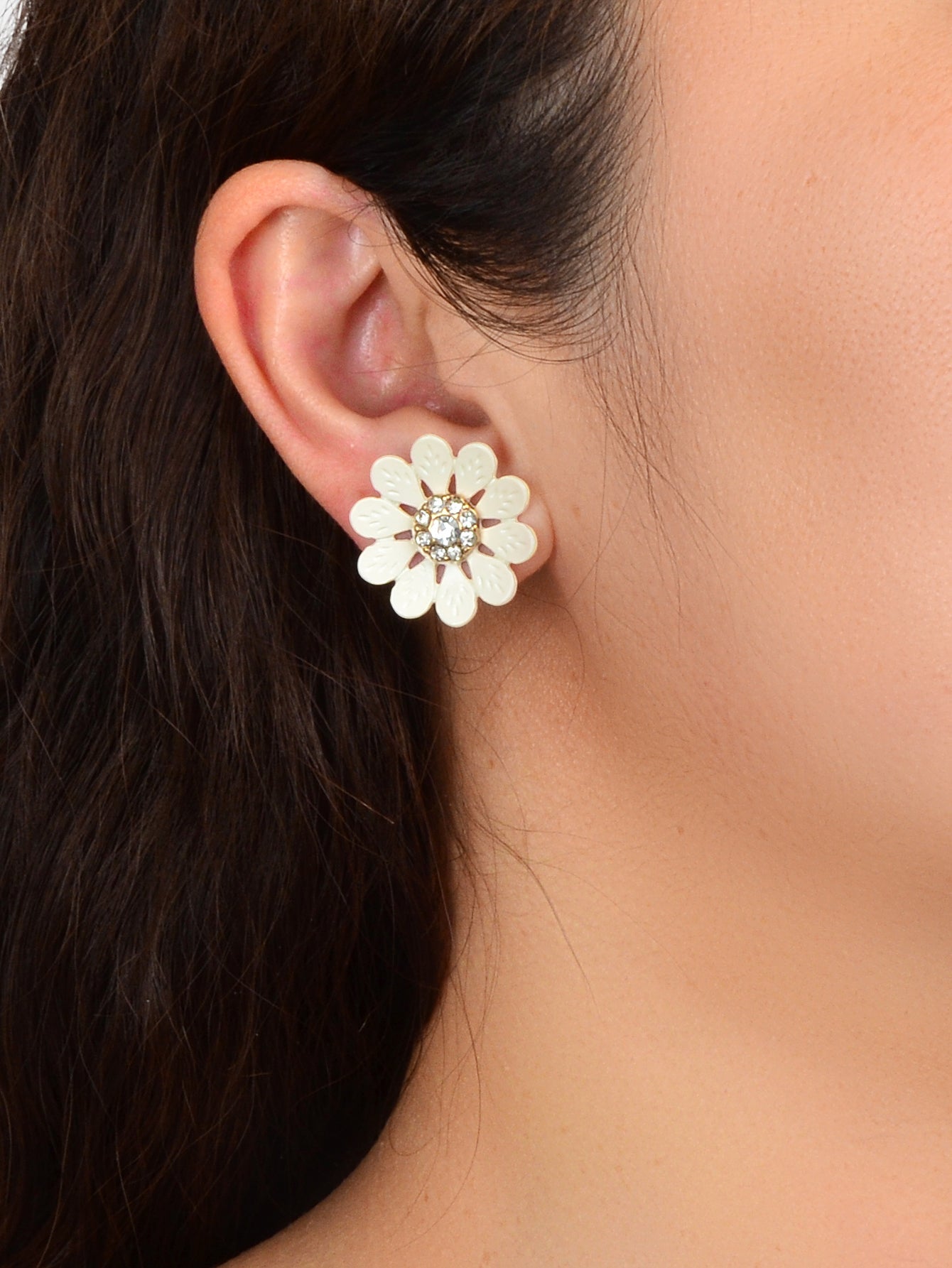 Romantic Chic Rhinestone Decoration White Flower Stud Earrings Sweet Jewellery