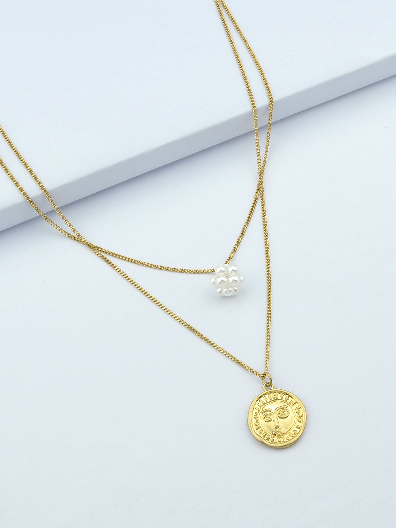 Personality Jewelry Double layer Gold Chain Pearl Ball Face Round Charm Necklace