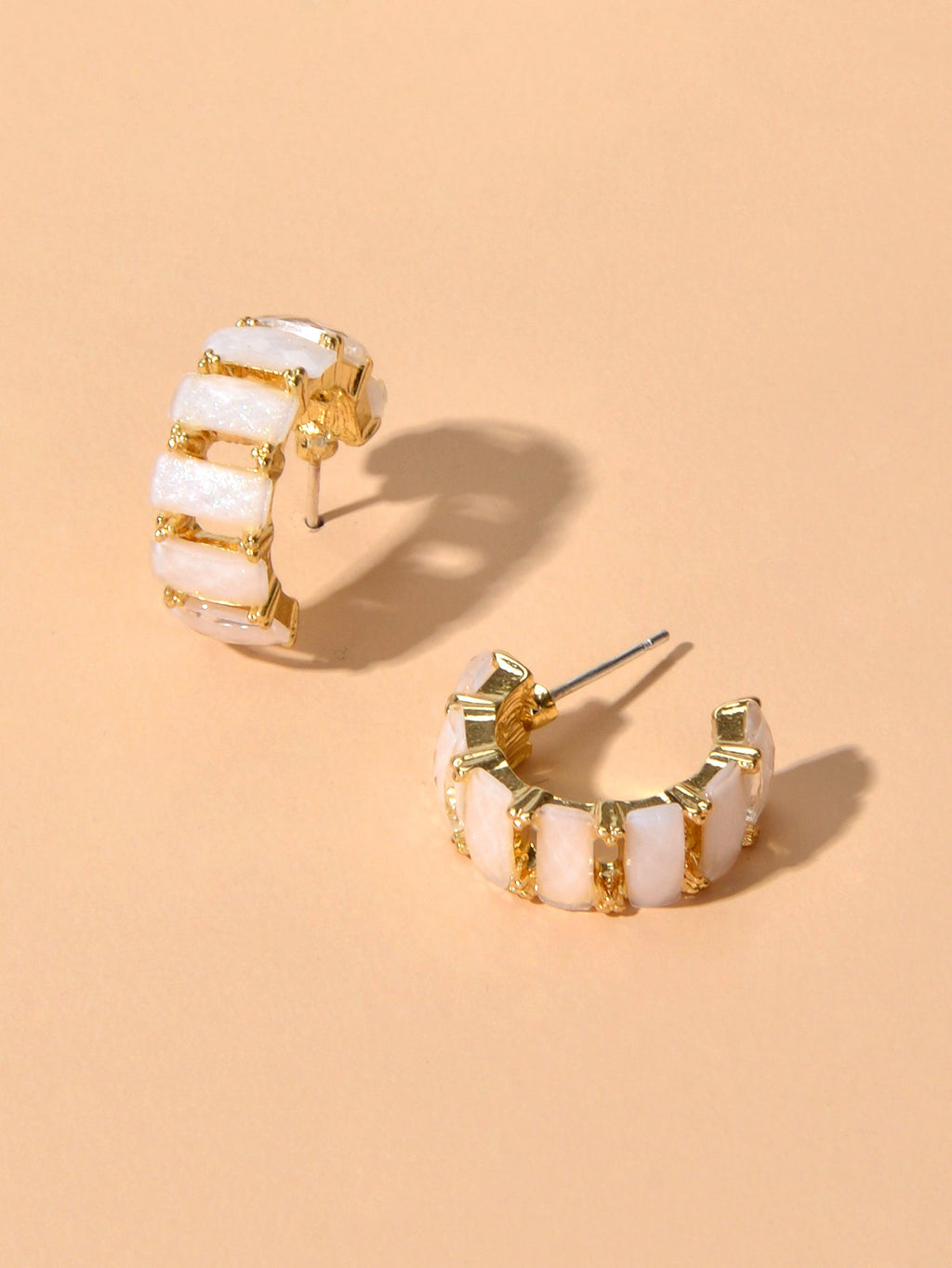 Beautiful Jewelry Resin Decoration Hollow Gold Hoop Huggie Pierced Stud Earrings