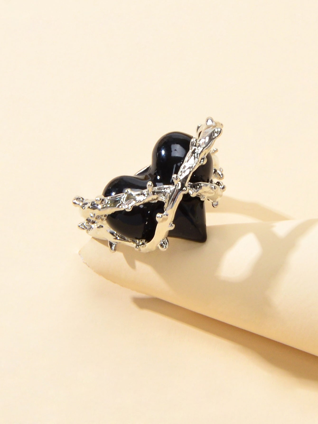 Silver Metal Wrap Black Heart Open Cuff Ring Perfect Engagement Gift Jewellery