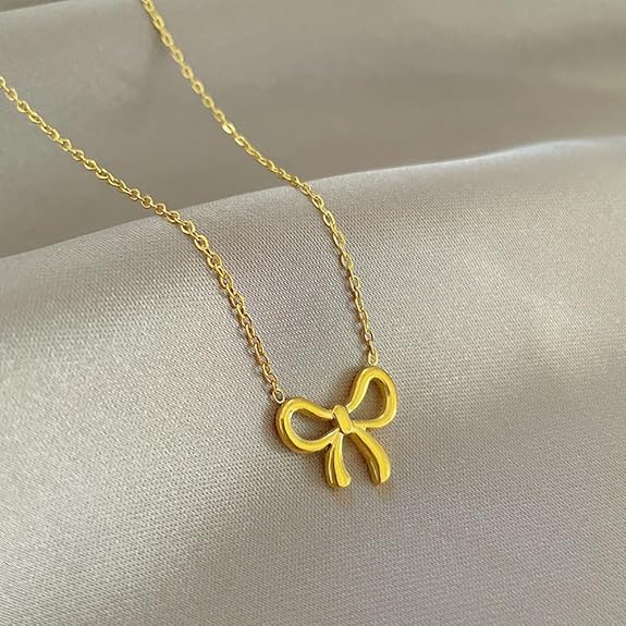 Elegant Bow Pendant Necklace