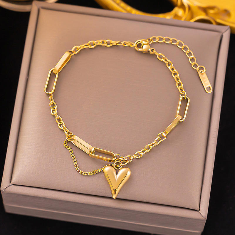 Anti-Tarnish Gold Heart Charm Bracelet – Dainty & Durable Love Jewelry